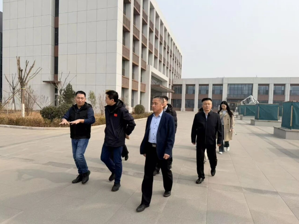 Jinan Municipal Bureau of Commerce Visits Shandong Jinda (1)