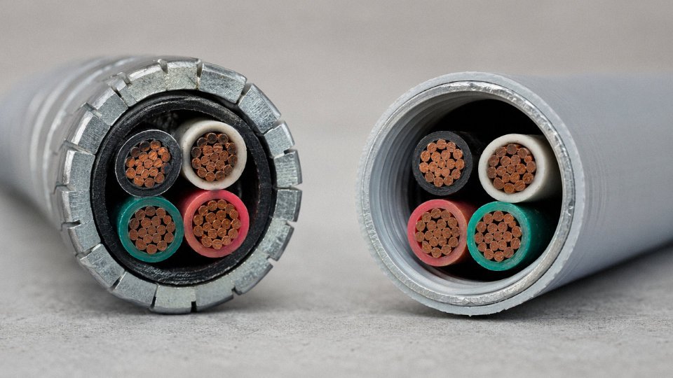 does-armored-cable-need-conduit-10-faq-diagram-armor-vs-conduit-cross-section-english-labels