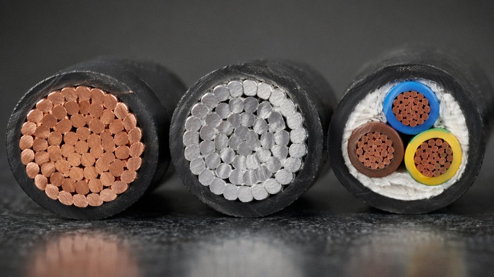 three-main-types-of-cables-01-copper-aluminum-conductor-comparison-cross-section