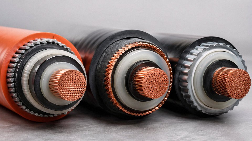 three-types-wires-cable-01-layered-cross-section-insulation-bedding-armor-sheath