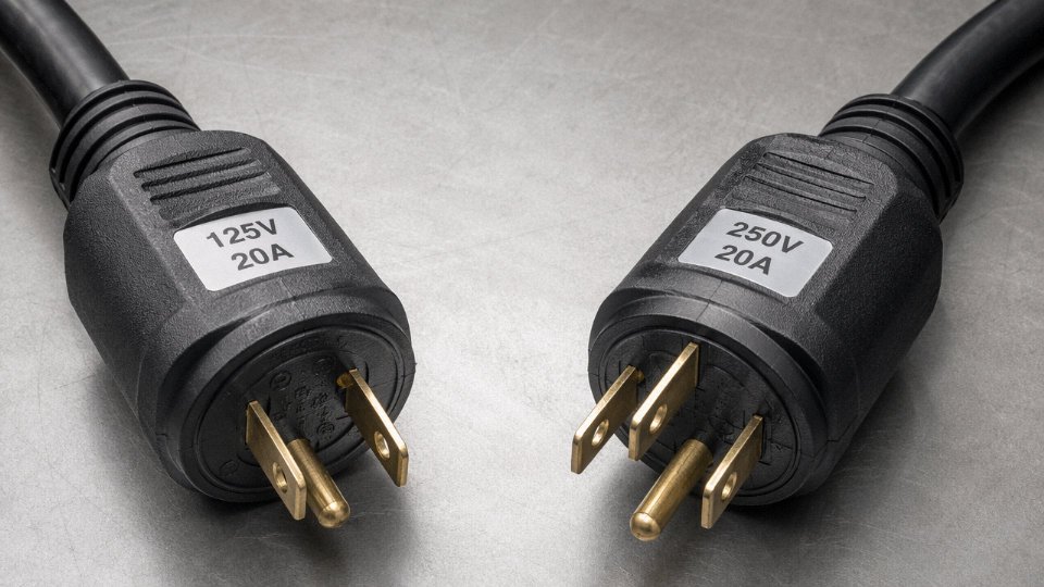120v-vs-240v-power-cords-01-faq-voltage-rating-label-comparison