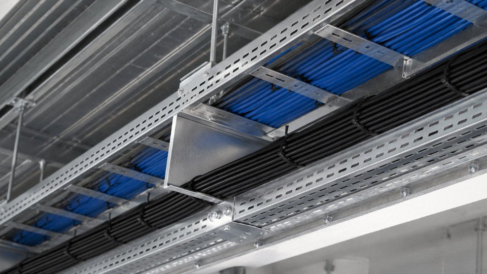 how-to-tell-if-wire-is-low-voltage-06-commercial-cable-tray-segregation