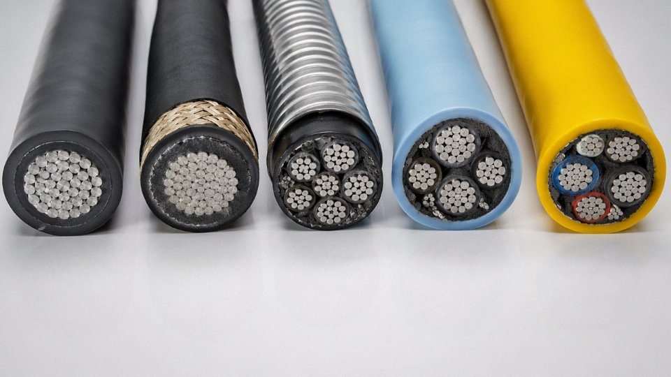 types-of-cable-structures-06-jacket-material-cross-section-comparison