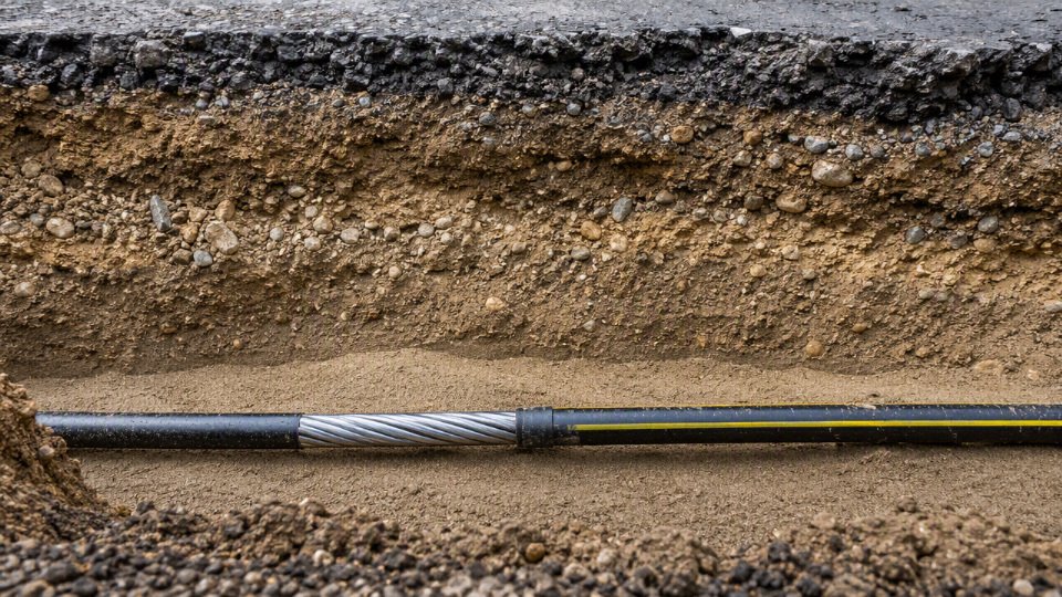 armoured-cable-burial-depth-01-armoured-cable-construction-layers